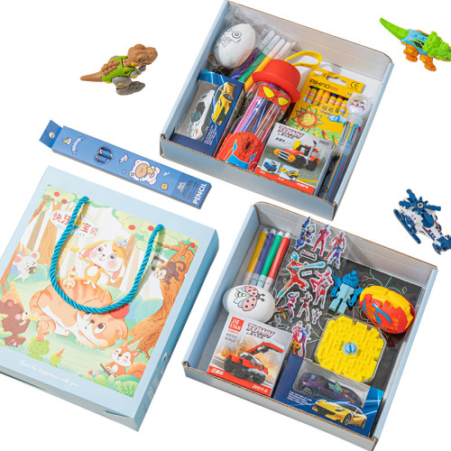 Children's Day gift box for boys and girls birthday and one-year-old souvenirs kindergarten educational beginning of school graduation season toy gift set