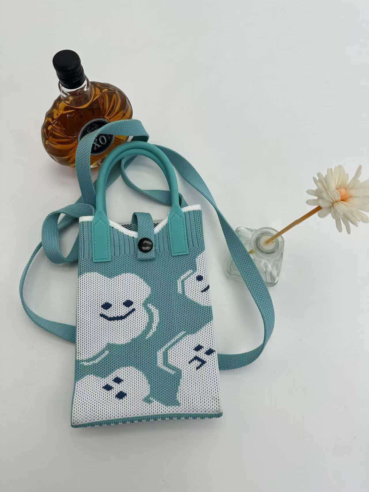 Cartoon Graphic Knit Compact Phone Crossbody Bag 32