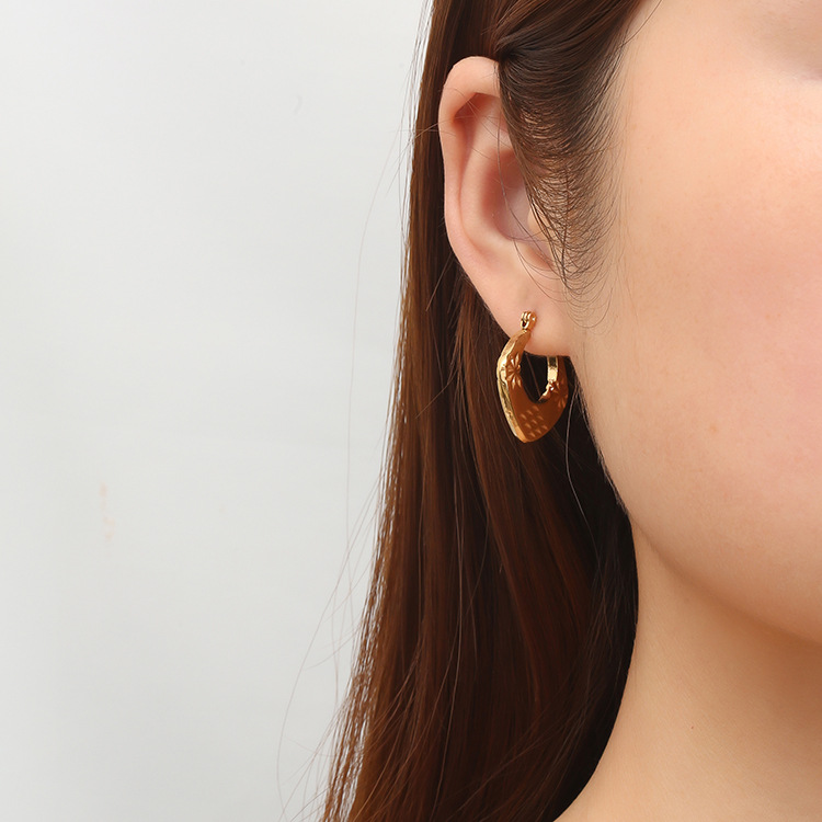 Pendientes de acero inoxidable cuadrados geométricos de moda europea y americana de moda simple de alto grado de lujo 18K pendientes de mujer