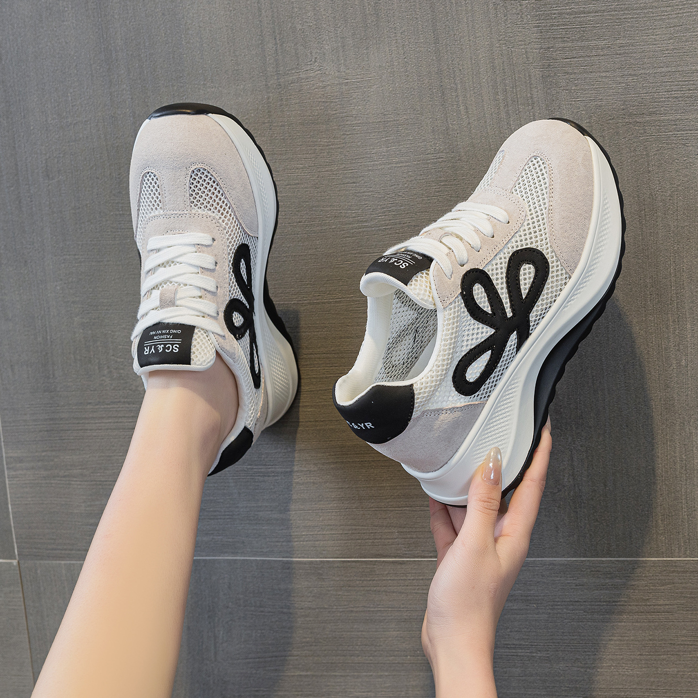 Giày sneaker nữ đế dày phong cách Đức phối da lộn màu đỏ Ancola — M2915 mạng đôi màu vàng, M2915- Mạng trong suốt 1m màu, M2915-1 lưới trong suốt màu vàng, M2915 mạng kép màu đỏ