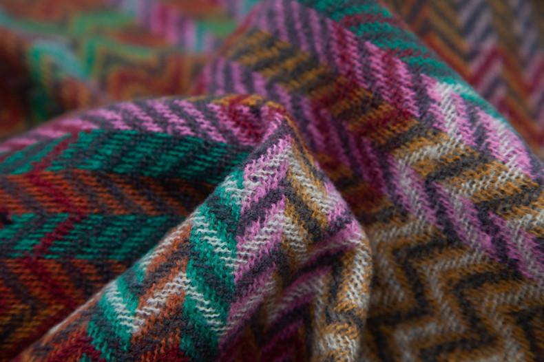 Cape unisexe avec manches et poignets Voyage national romantique Su cape fendue_voghion.com