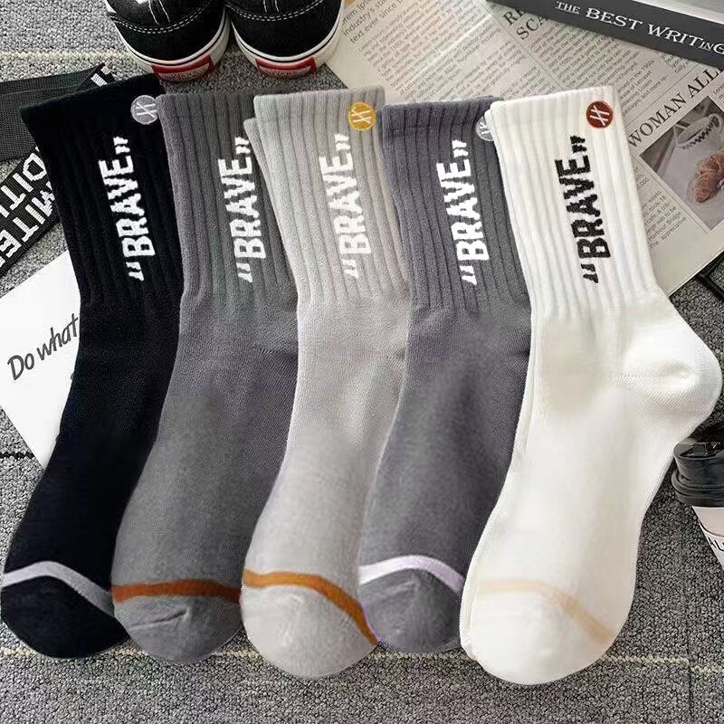 Unisex long socks for spring and autumn, suitable for couples, durable, sweat-absorbent, with trendy letter designs, and designed for sports activities, offering sweat absorption and odor control Unisex long socks for spring and autumn, suitable for couples, durable, sweat-absorbent, with trendy letter designs, and designed for sports activities, offering sweat absorption and odor control