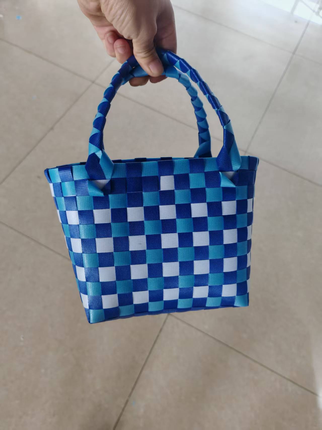 Pequeño Libro Rojo frito calle cesta de verduras bolso tejido color tejido cesta de verduras bolsa portátil cesta de dibujos animados DIY regalo