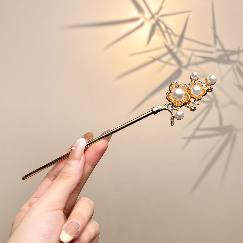 Nueva horquilla china 2025 nuevo estilo estilo antiguo horquilla mujer falda de cara de caballo de alta calidad estilo nacional horquilla de madera paso a paso horquilla tocado