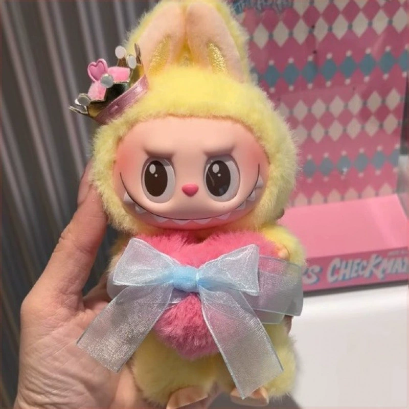 Супер горячий и супер качественный горячий Labubu Labubu резиновая инкапсуляция кукла лица шахматная авантюрная королева модный кулон