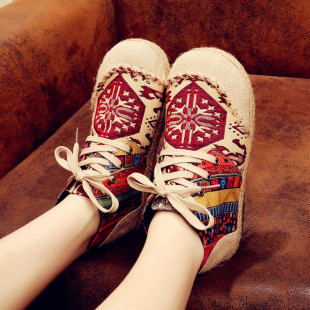 2025 Cross-Border New Spring and Autumn Embroidered Shoes Ethnic Style Short Cloth Boots Women's Linen Hanfu Shoes Thai Square Cotton and Linen Shoes