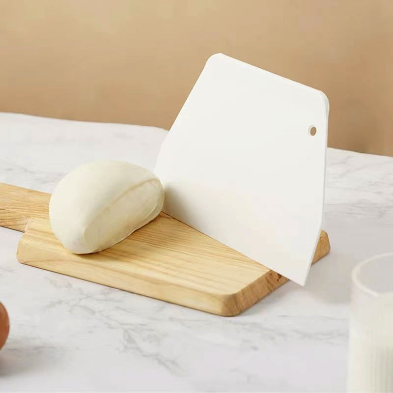 Cuchillo de raspador, cuchillo de corte, pan al vapor, panquequeque, crema de polvo fría, cuchillo de raspador de plástico, herramienta de horneado doméstica