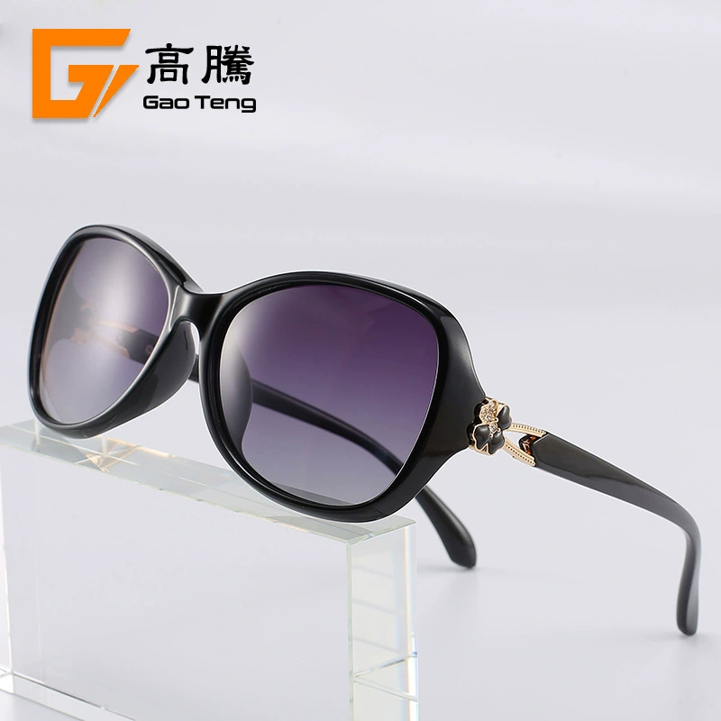 Полноправные женские polarized солнцезащитные очки двухцветные с цветочным стилем пляжный стиль модные водитель зеркальные 2214