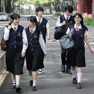 班服秋季学院风高中生运动会合唱朗诵演出服初中学生毕业校服套装