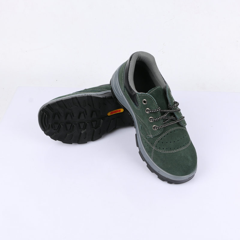 Work safety shoes for men, factory wholesale anti-puncture, anti-strike, breathable steel toe cap, all-season safety protective shoes, lightweight work shoes.