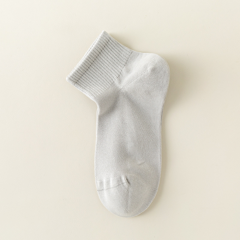 Light gray / [95% cotton antibacterial deodorant] 36-40 yards