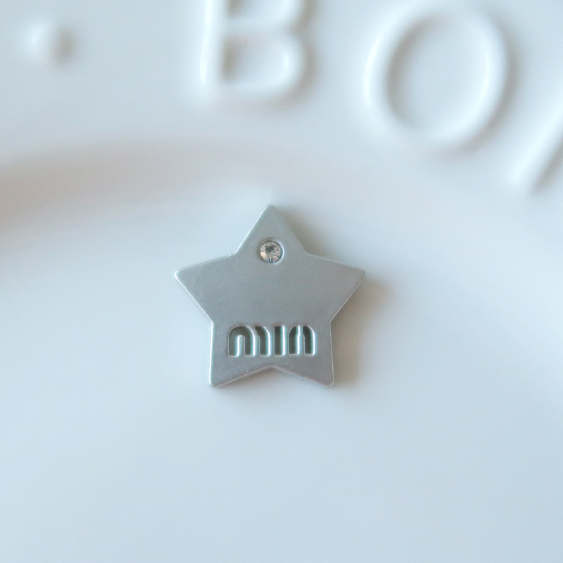 人気メッキ愛蝶ネクタイアクセサリー高級感シルバーグレー笑顔ヘアアクセサリー材料卸売り