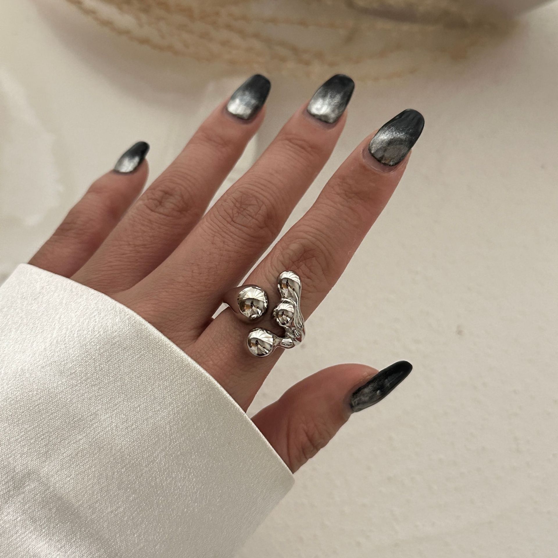 59g Weight Rings, Bracelets Classification 1 Piece Quantity Daily Occasion Alloy Material Solid Color, Butterfly Pattern Women's Gender Ring, Plating Design Exaggerated Style Exaggerated Solid Color Butterfly Alloy Ring Plating Women's Rings Bracelets 27