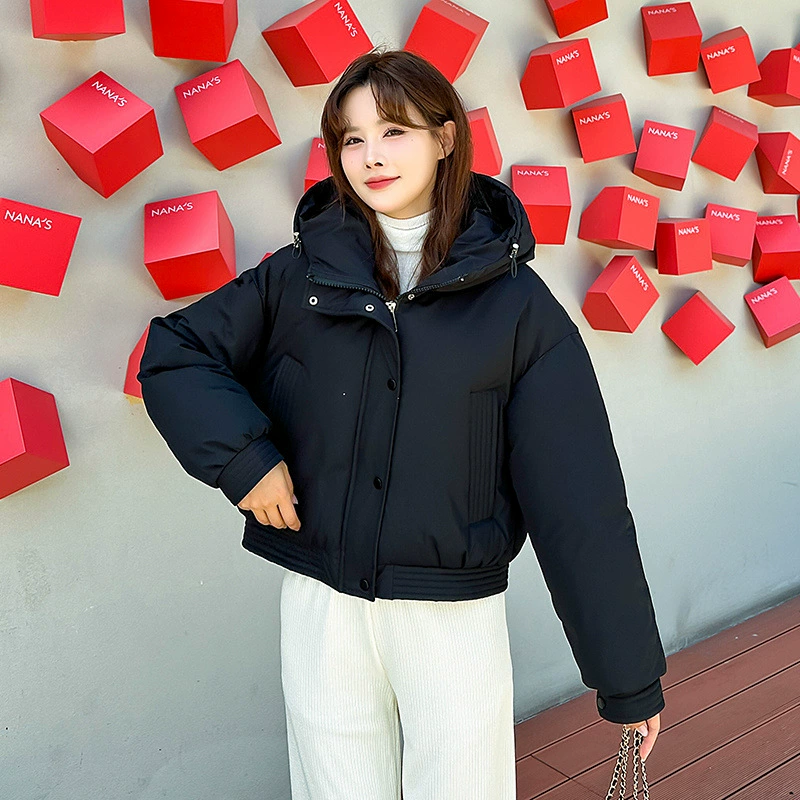 Европейская станция Тонкая и короткая пуховая хлопчатобумажная одежда с капюшоном зимняя мода теплая маленькая куртка