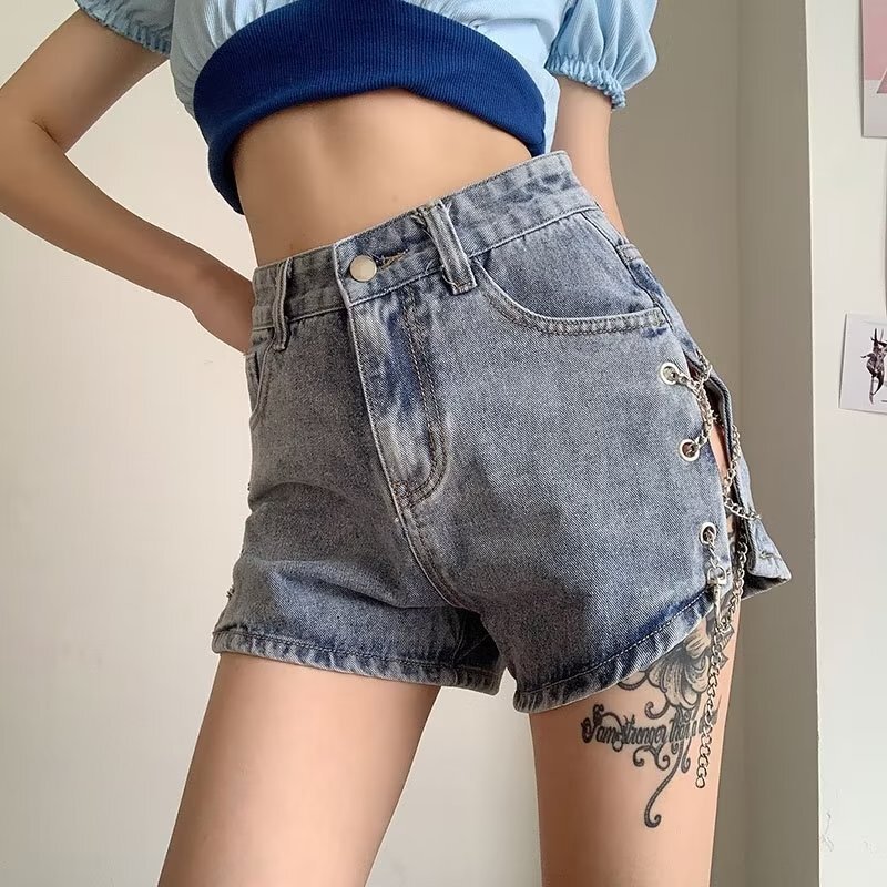 Large Size Chain Denim Shorts Women's 2023 New Chubby Girls' Split High Waist Slim Spice Girl Style Wide Leg A- Line Hot Pants