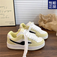 2024秋季新款复古厚底面包鞋休闲板鞋韩版女时尚学院风百搭小白鞋