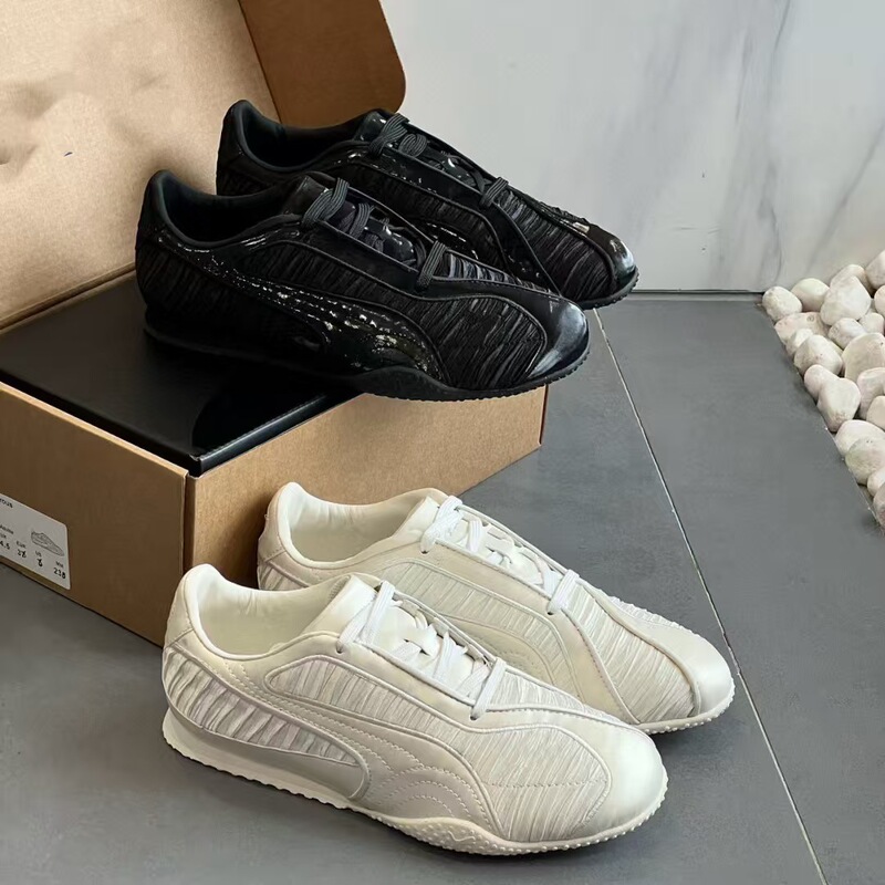 Casual Retro German Training Shoes, Lace-Up Breathable Forrest Gump Shoes, Women's Pleated Design Sneakers, Comfortable and Versatile White Shoes