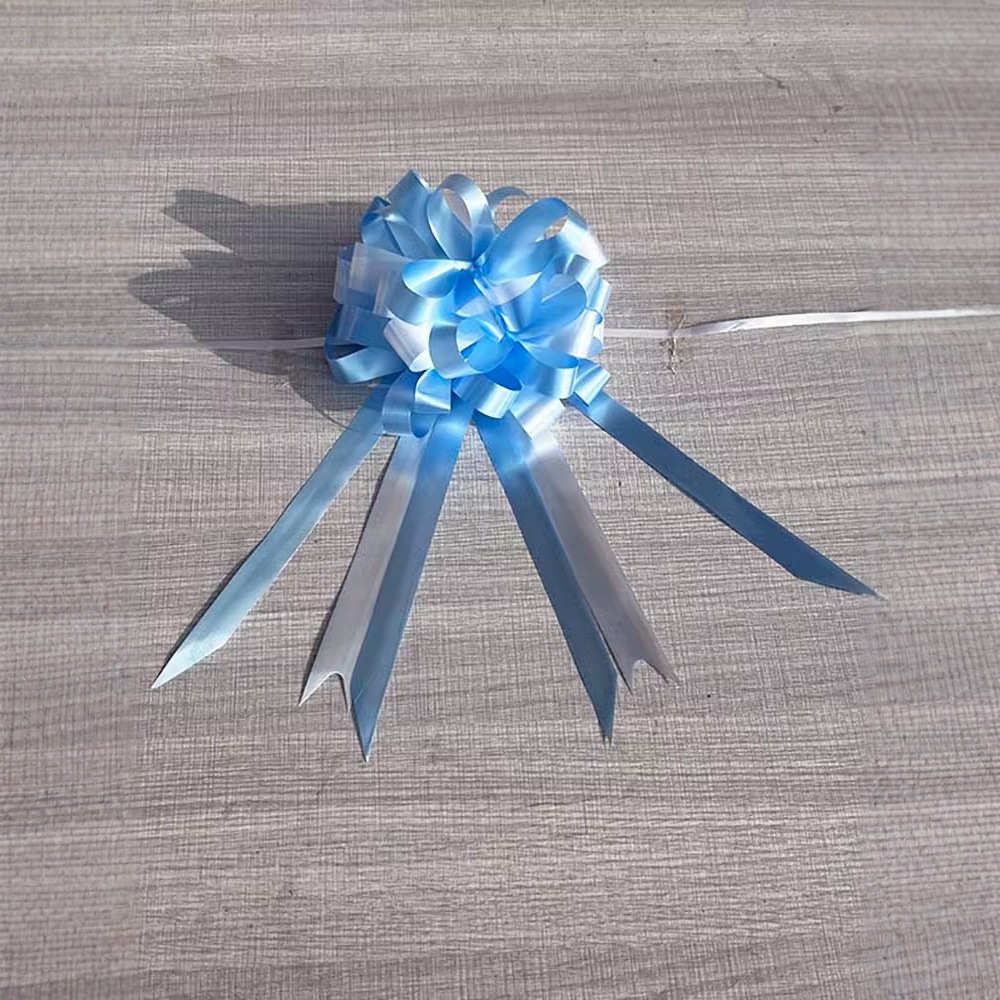 Navidad, víspera de Navidad, manzanas, manzanas, embalaje de regalos de boda, arco de boda, flores de mano, decoración del coche de boda