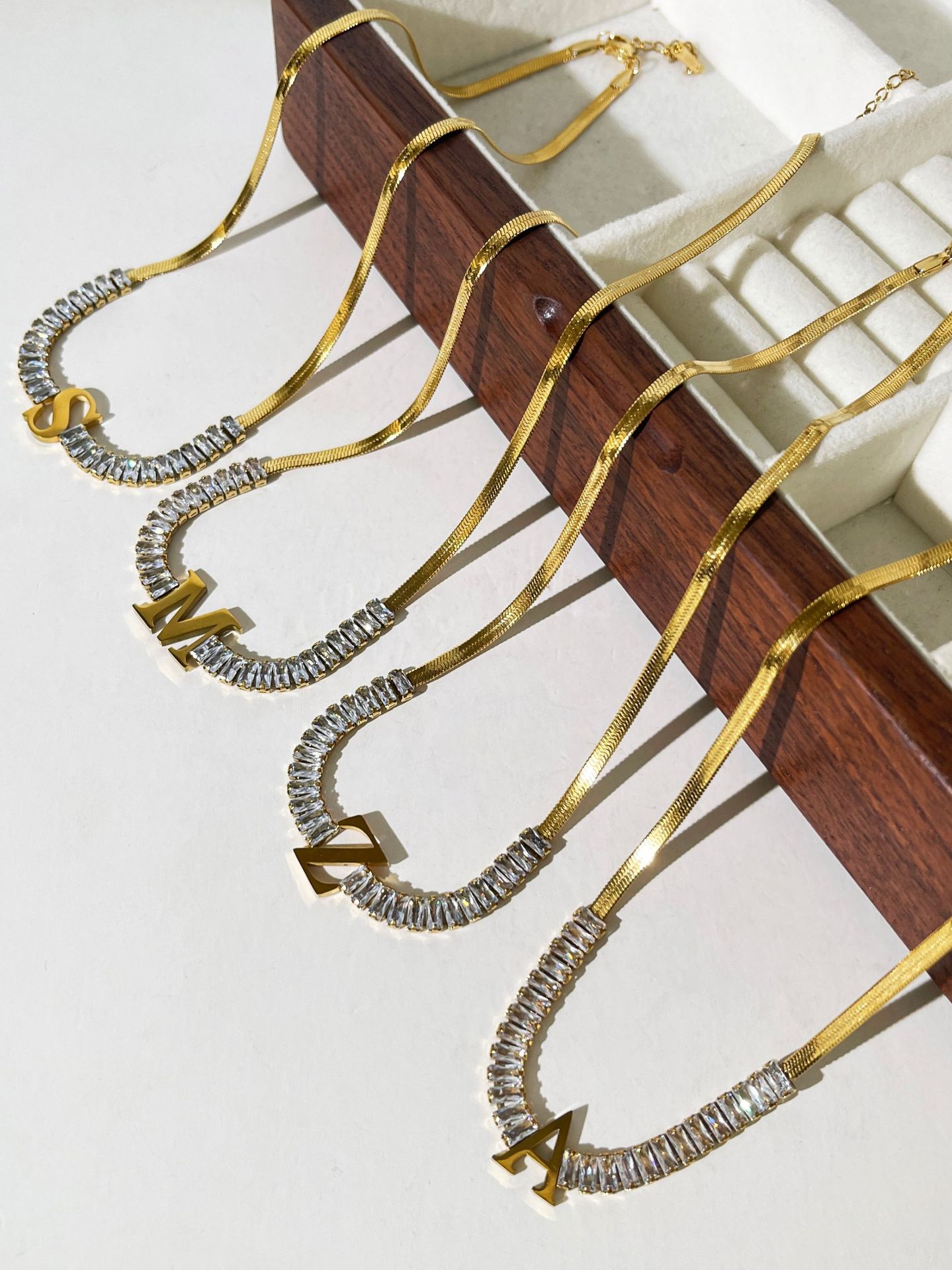 18K Gold Plated Plating Material 304 Stainless Steel 18K Gold Plated Simple Style Plating Letter Zircon Necklace