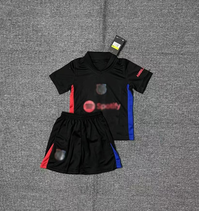 2425/바르셀로나 원정 경기 구 광고 페이지