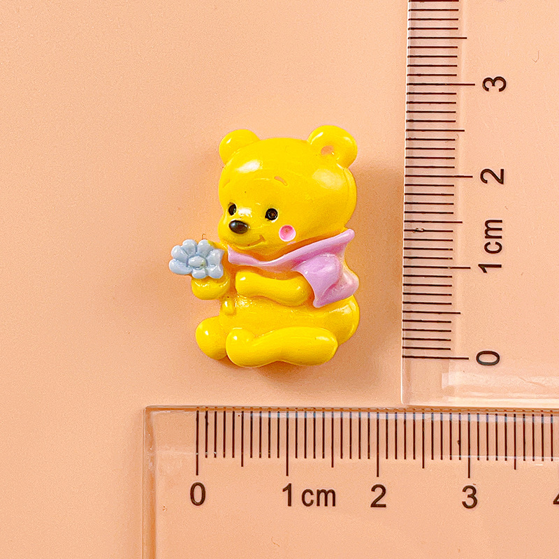 Nueva historieta pooh oso resina accesorios diy accesorios para el cabello horquilla accesorios hechos a mano goka crema de goma caja del teléfono diadema