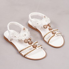 凉鞋2025波西米亚夏季新款欧美外贸大码松紧套脚平底花朵休闲女鞋