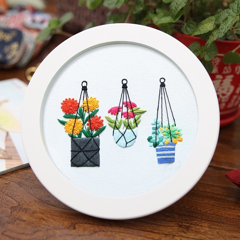 Serie de guirlandas de plumas europeas pinturas colgantes hechas a mano DIY material de bordado paquete de bordado cruzado estudio creativo Lu bordado pinturas colgantes