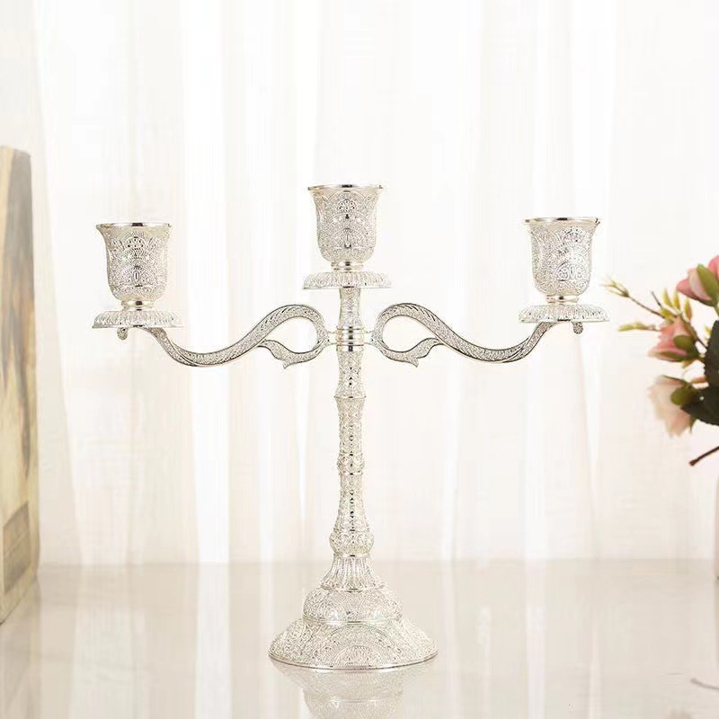 Cinco cabezas de tres cabezas candelabro candelabro europeo mesa de comedor cena de hotel decoración para el hogar decoración candelabro metal