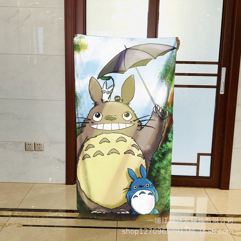 Totoro big gray cat grass wall plum grass wall Gao moon coal ash animation peripheral bath towel towel beach towel swimming pool towel