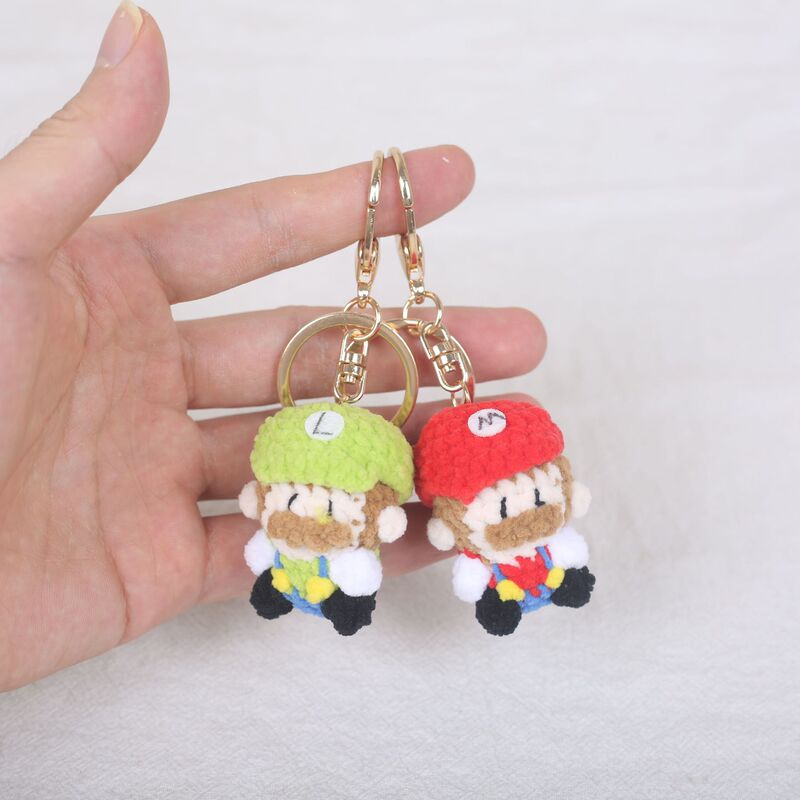 Handmade crochet Mario and Luigi keychains, cute knitted plush pendants, car and bag magnetic accessories