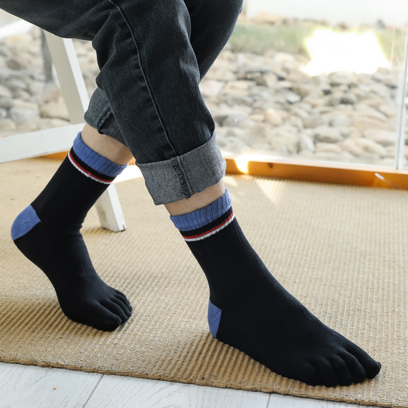 Five-finger socks cotton men's autumn and winter tube color matching sweat-absorbent warm Deodorant Cotton socks toe socks Amazon supplier