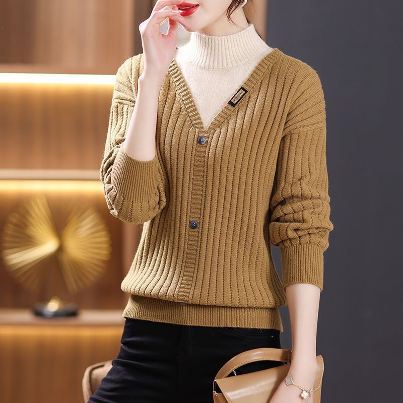 Two fake pieces can be worn on the outside bottoming shirt top for women 2025 autumn and winter new half turtleneck fashionable sweater for women