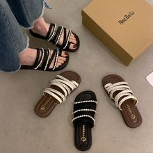 拖鞋女2025秋季新款套趾复古时尚水钻仙女风平底配裙子绝美凉拖鞋