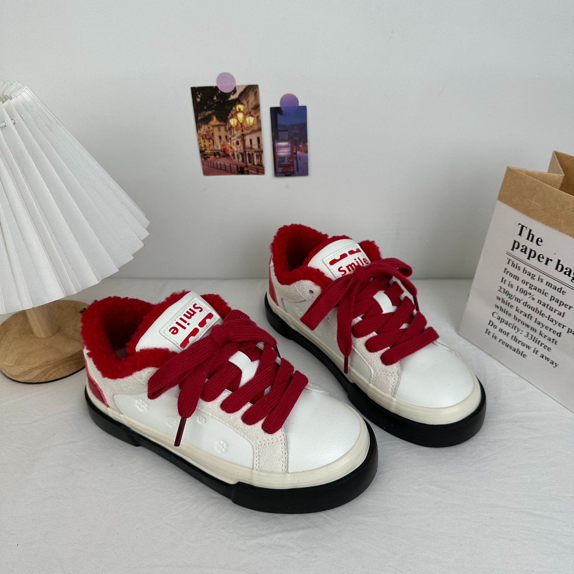 Yuanbo2025 invierno nuevo tipo de zapatos de lana para mujeres zapatos de lona calientes coreanos zapatos de algodón universal