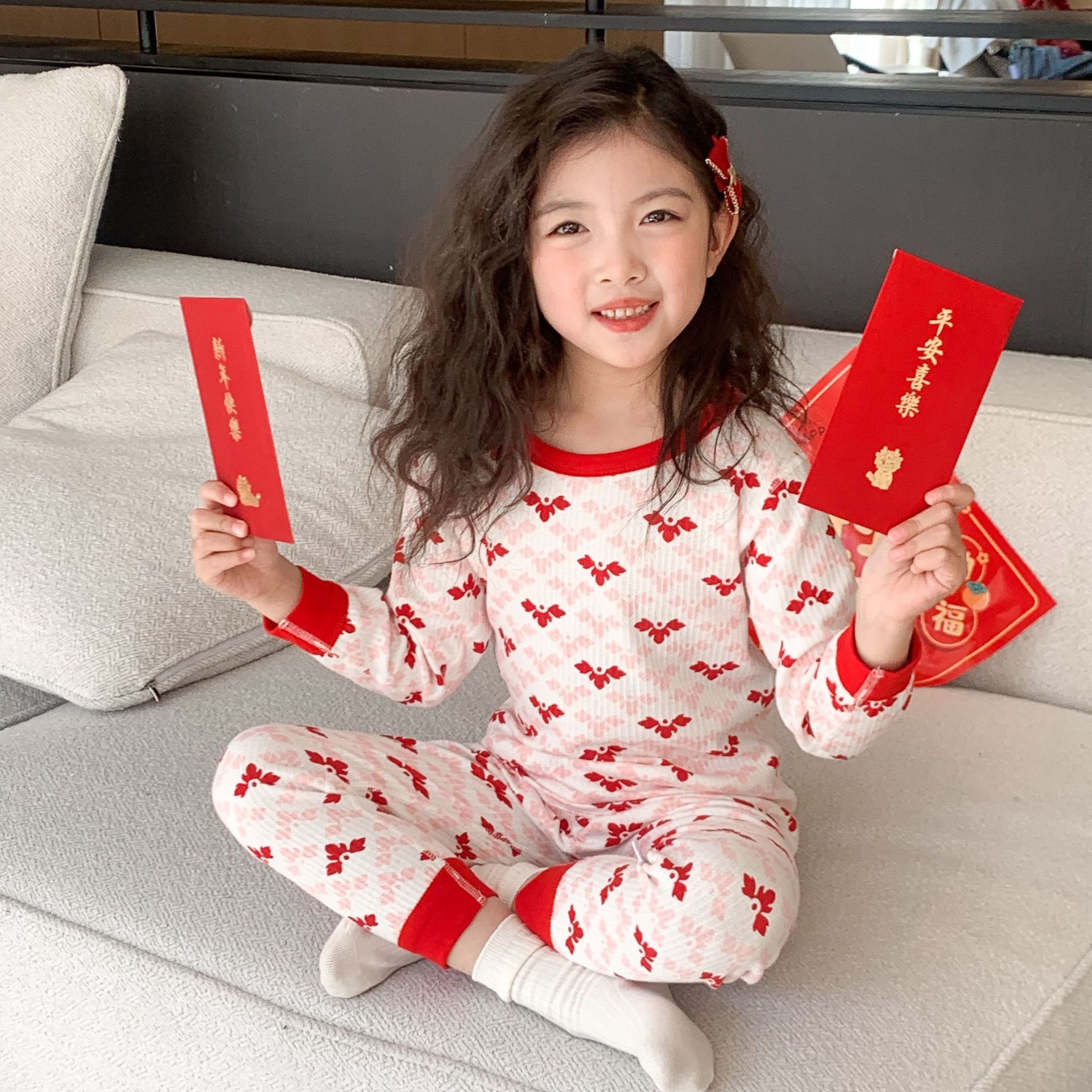 Conjunto de ropa interior de algodón para niños y niñas, ropa y pantalones rojos de otoño, versión engrosada para el año de nacimiento, pijamas y ropa de estar por casa.