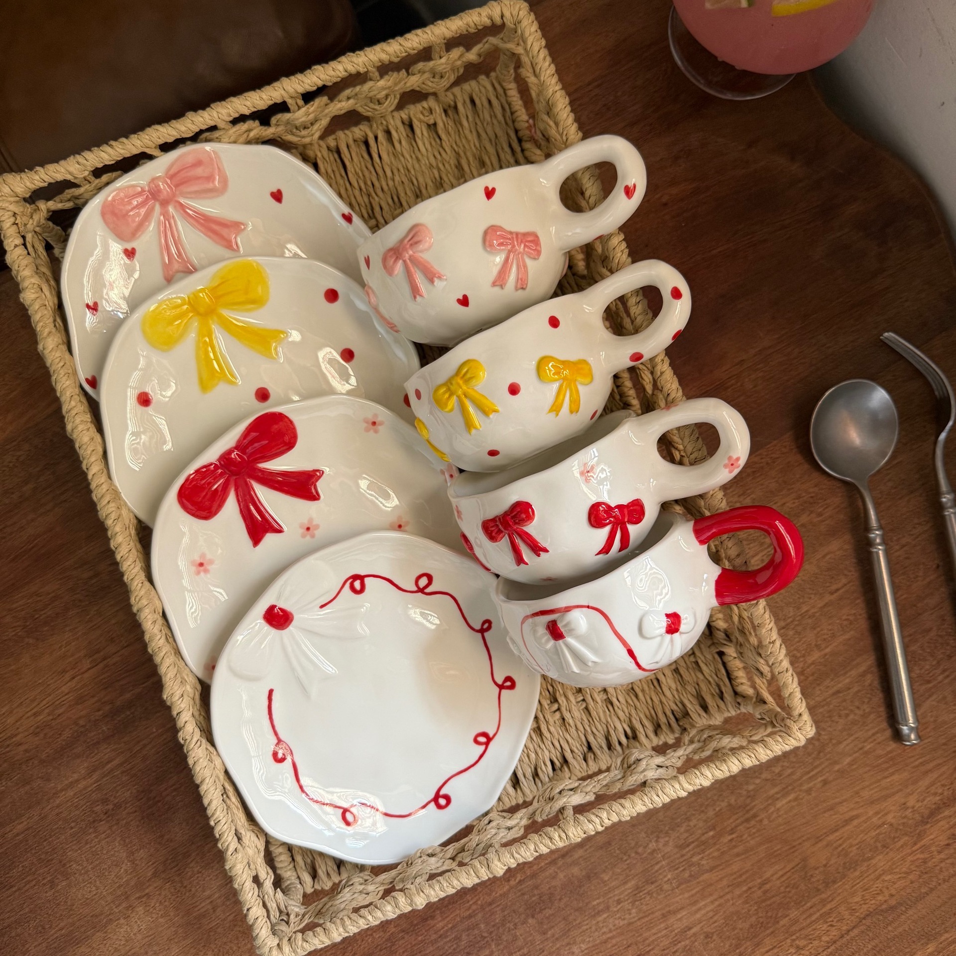 Korean Ins Style Embossed Handmade Bow Ceramic Coffee Cup and Saucer Hand-Kneaded Asymmetrical Cup and Saucer Dessert Plate