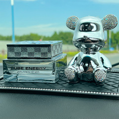 車載香薰中控台擺件男士車內香氛創意網紅高檔汽車香水女生裝飾品