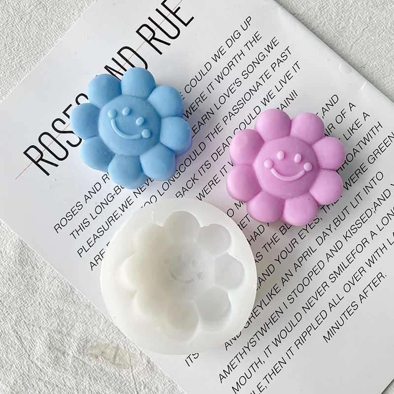 Jiahuimei nuevo estilo lindo aromaterapia vela yeso molde de silicona cara sonriente flor vela molde de silicona