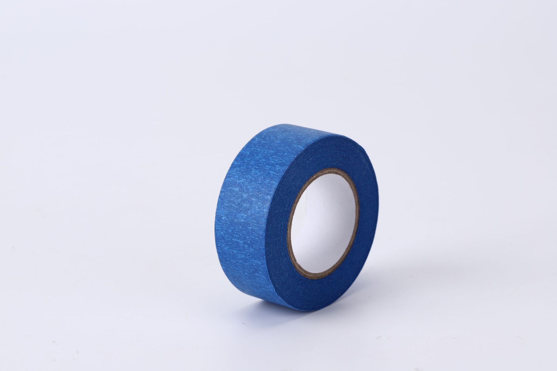 Cinta de papel de enmascaramiento de color de alto adhesivo al por mayor decoración de pared exterior cubierta de pintura en aerosol separación de color lágrima de mano sin pegamento papel de enmascaramiento