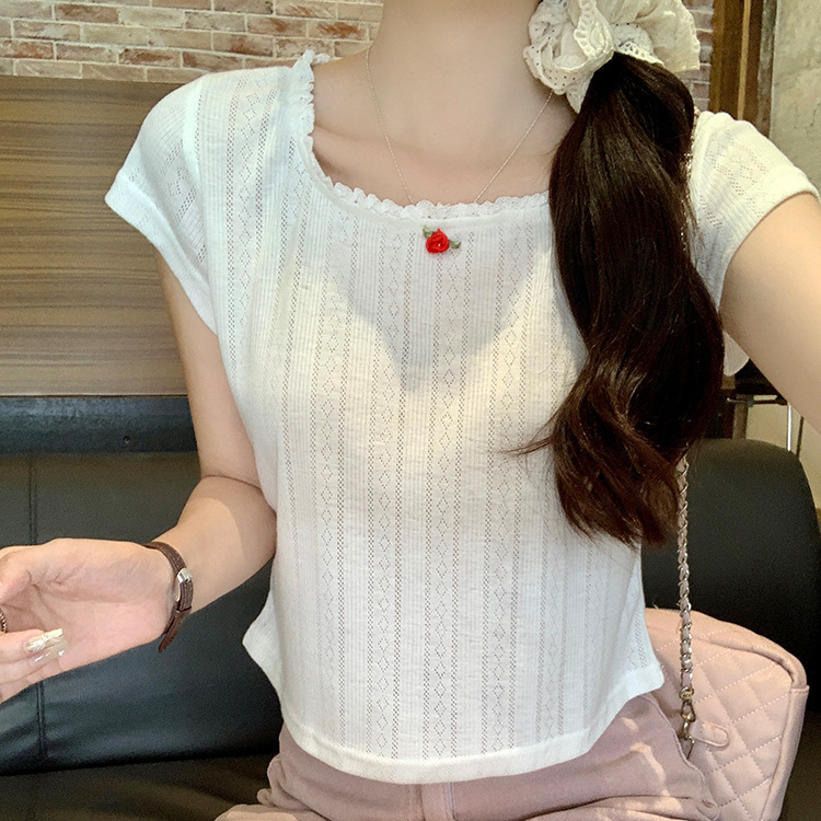 Korean-Style Sweet Lace Collar Short-Sleeve T-Shirt for Women, New Summer Slim-Fit Knit Top, Versatile and Trendy for Petite Figures Korean-Style Sweet Lace Collar Short-Sleeve T-Shirt for Women, New Summer Slim-Fit Knit Top, Versatile and Trendy for Petite Figures