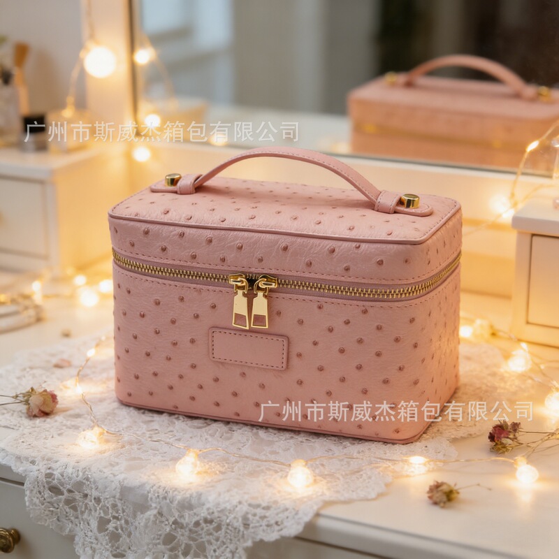 Foreign Trade Spring Style Ostrich-Patterned Makeup Bag, High-End Leather Handbag for Cosmetics Storage, Small Square Toiletry Bag