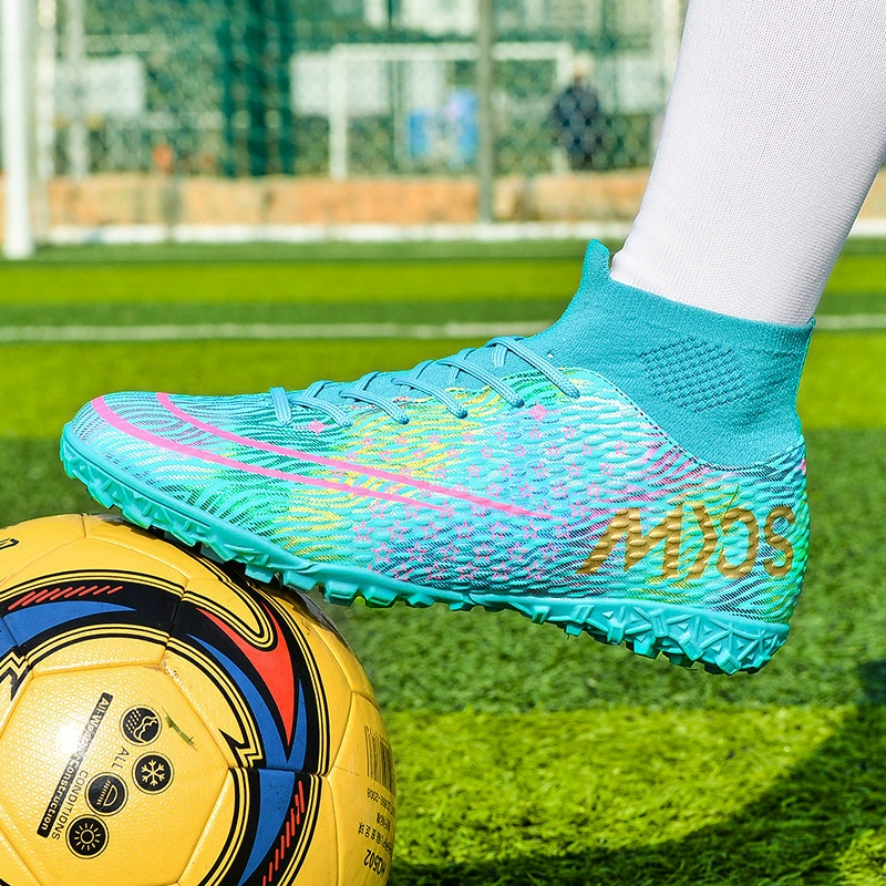 Футбольная обувь для мужчин и женщин