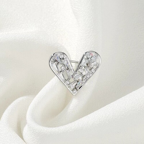 Love anti-exposure buckle small brooch fashion collar pin cheongsam clothing versatile mini corsage women's cardigan pin