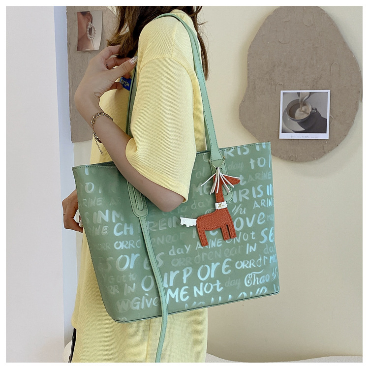 Wholesale Retro Letter Graffiti Large Capacity Shoulder Tote Bag Nihaojewelry display picture 85