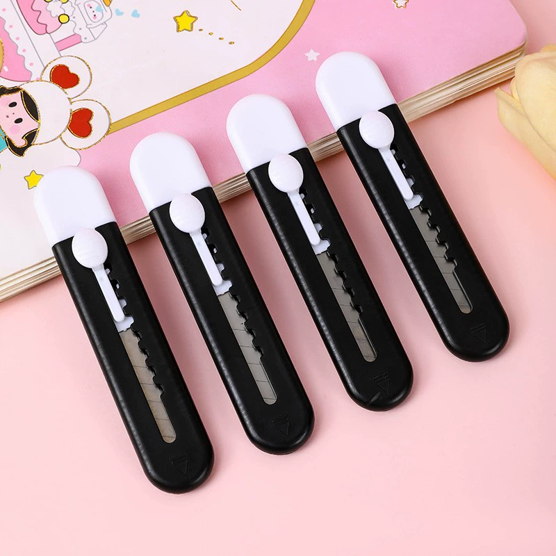 Small box, pocket knife for students, stationery, scheduler