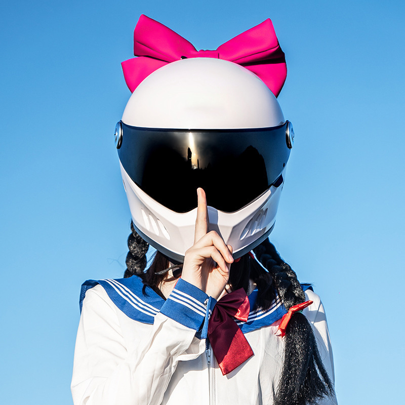 밝은 흰색 (검은 거울) + 핑크 활