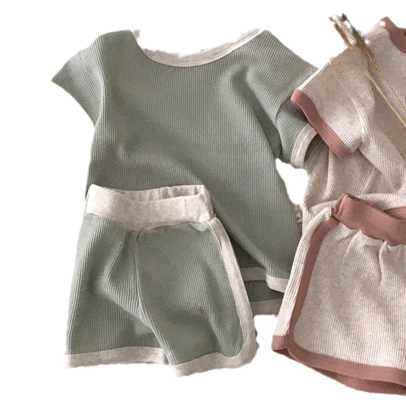 Conjunto deportivo casual para niños, traje de manga corta estilo ins, dos piezas simples de verano