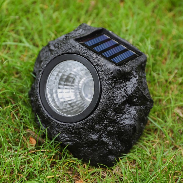 Travel lantern solar-powered for gazebo