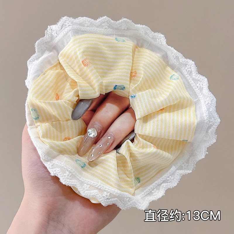 Anillo de pelo de intestino grueso súper grande coreano para mujer 2025 nuevo estilo de alta gama cordón de pelo de encaje plisado temperamento dulce cuerda de cabeza de flor