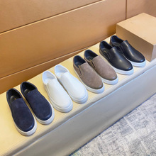 ԭ��ԭ�г�����ʿ�ٴ����_һ�_�ŕr�����eЬ�����Ь��Ƥ�͎��\��